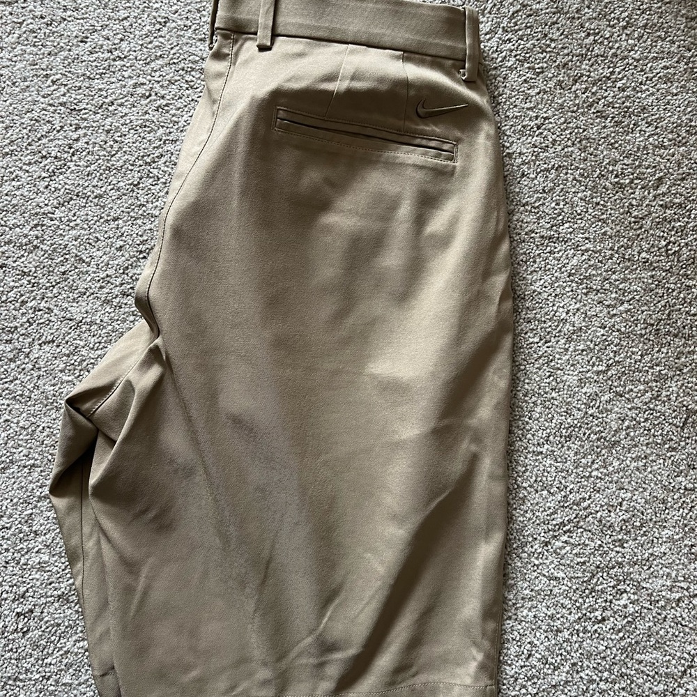 Nike Dry fit golf shorts size 34